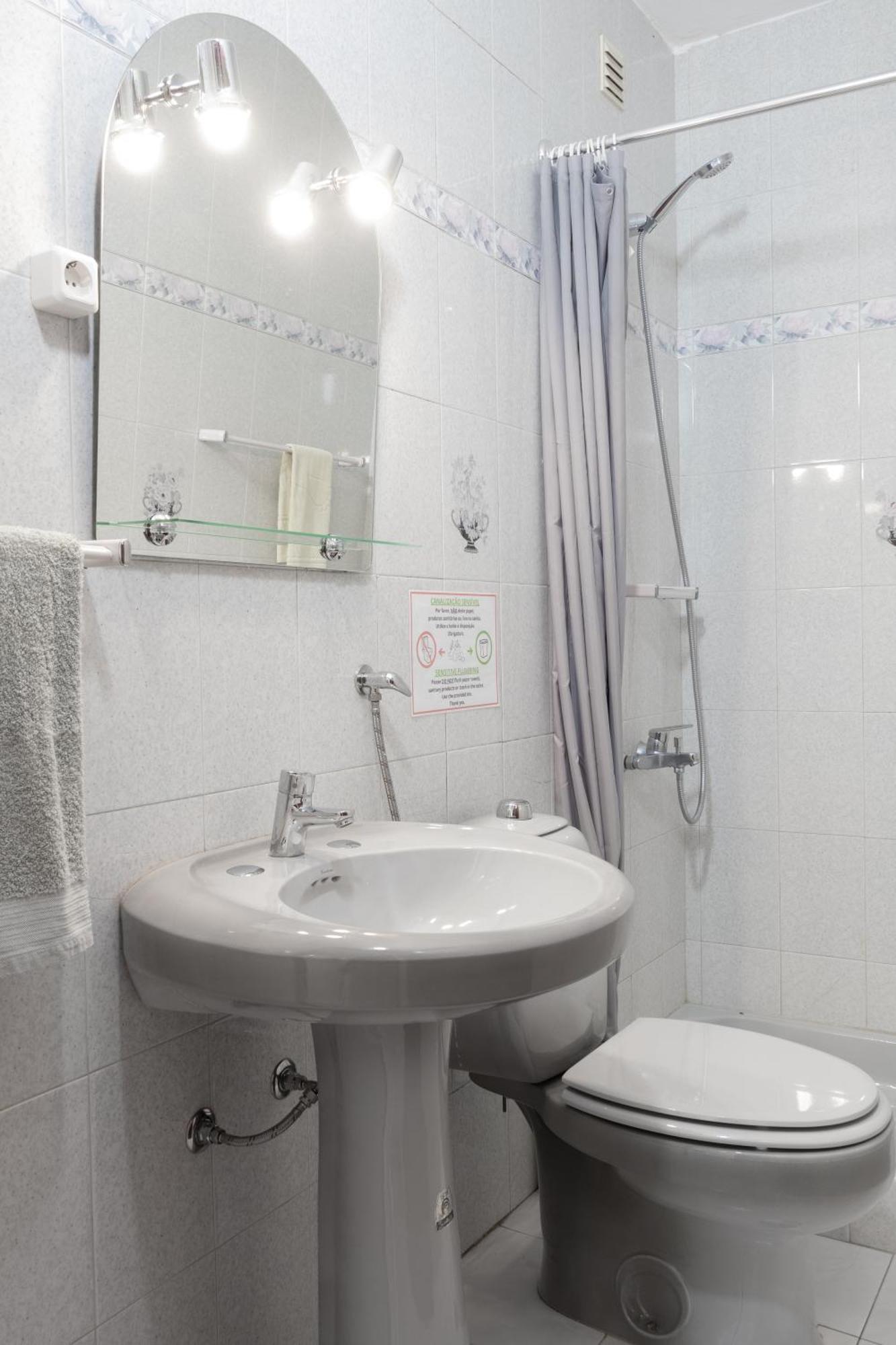 Blife Martinya House - Private Rooms And Apartments Olhao Exterior photo